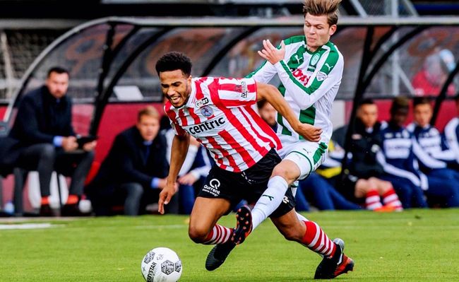 队和家人的 队和家人的