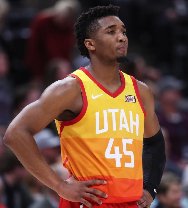 无论是后卫 无论是后卫