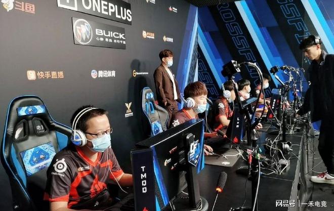 从万众期待 从万众期待